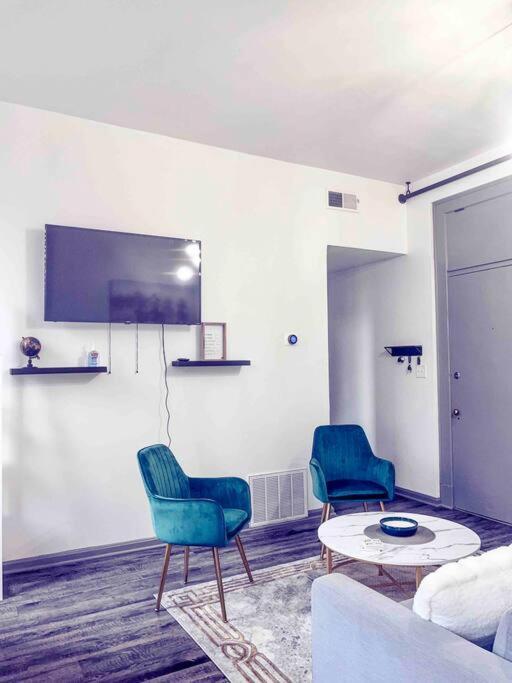 2Br Unit W/ Cinema Room In Nulu Луисвил Екстериор снимка